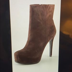 Pour La Victoire Bardot booties